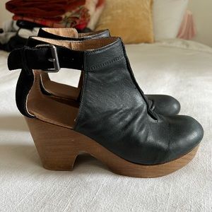 Free People Black Leather Clogs Size 10